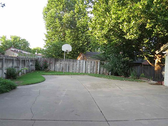 4th image of 3019 Eagle Ln