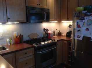 1547 E River Ter, Minneapolis, MN 55414