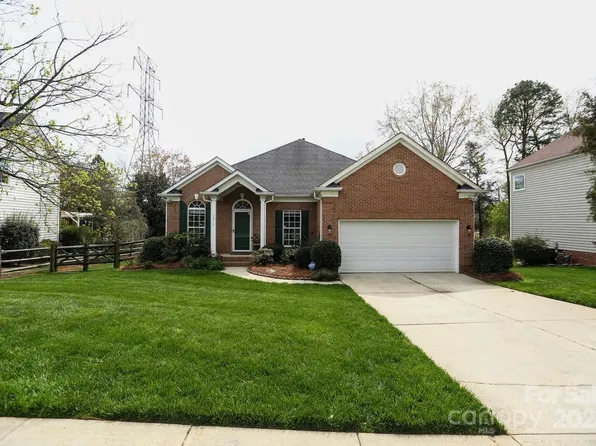 5314 McChesney Dr, Charlotte, NC 28269