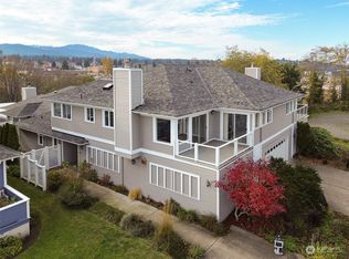 229 E 1st St #3, Port Angeles, WA 98362