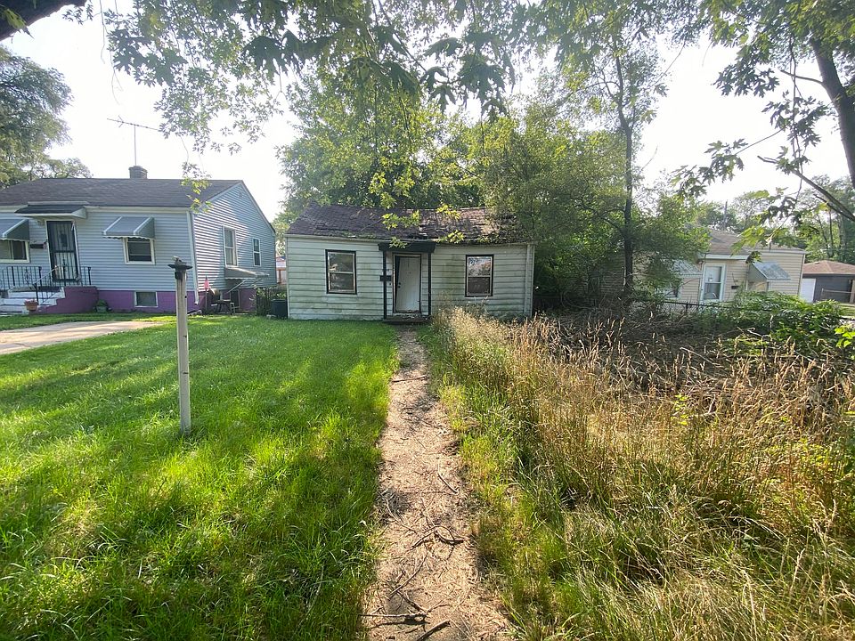 2nd image of 2379 Jackson St