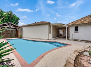 10519 Kirkwren Dr, Houston, TX 77089