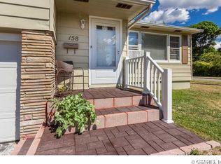 158 Everclay Dr, Rochester, NY 14616