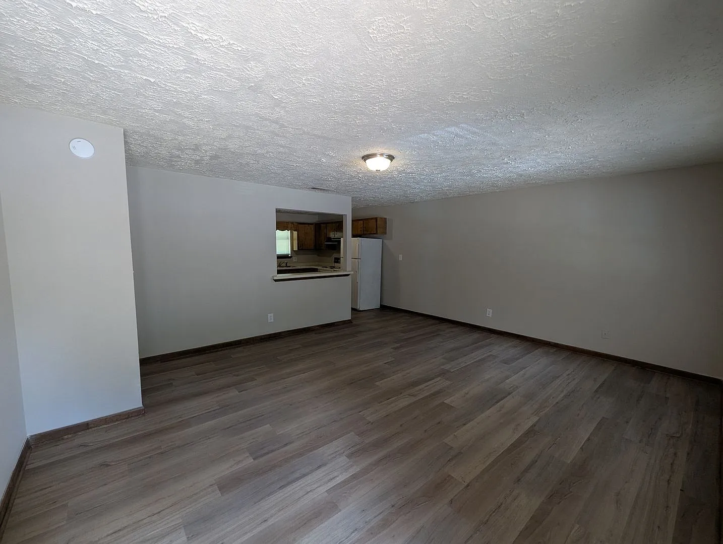 120/122 Cooper Springs Ct — Photo 2