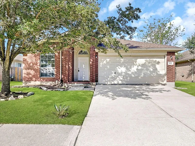 4018 Floral Way Ct — Photo 2