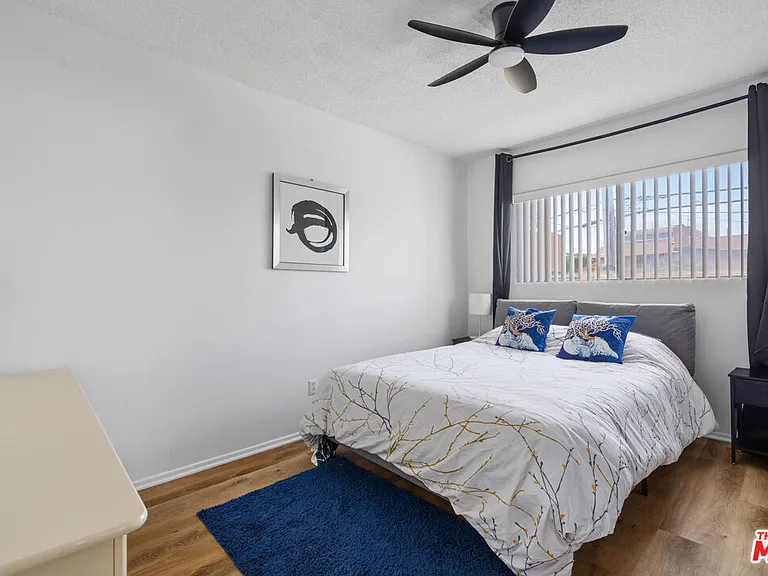 41 Westminster Ave — Photo 10