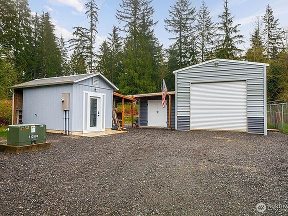2nd image of 6033 181st Avenue SE
