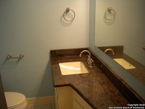 5th image of 322 Royal Oaks Dr