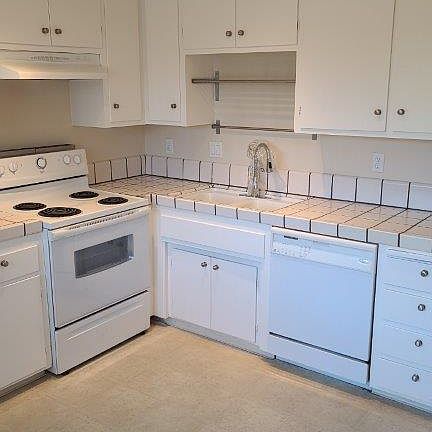 4th image of 645 Begonia Way APT 3