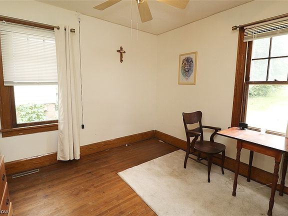 5th image of 137 Welday Ave