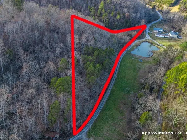 5 Lamplighter Rd, Newport, TN 37821