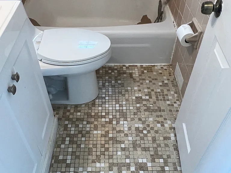 2419 Yorktown St — Photo 14