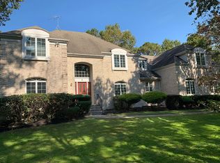 8 Eton Ln, Medford, NJ 08055