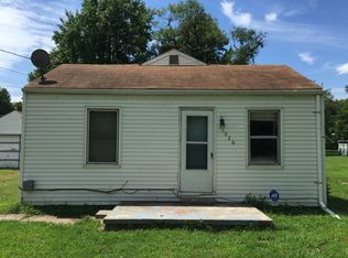 1826 Harvest Ave, Cahokia, IL 62206