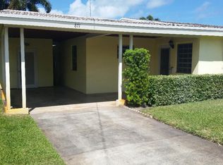 871 SE 2nd Ct, Deerfield Beach, FL 33441