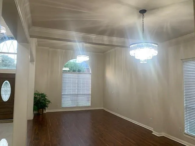 1027 Creek Bnd — Photo 5
