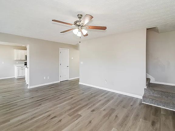 4th image of 784 Mesa Rd