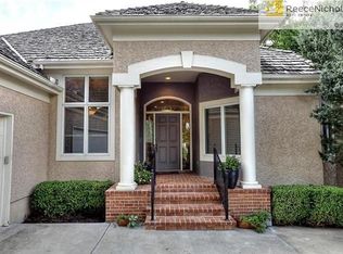 10600 Riggs Dr, Overland Park, KS 66212