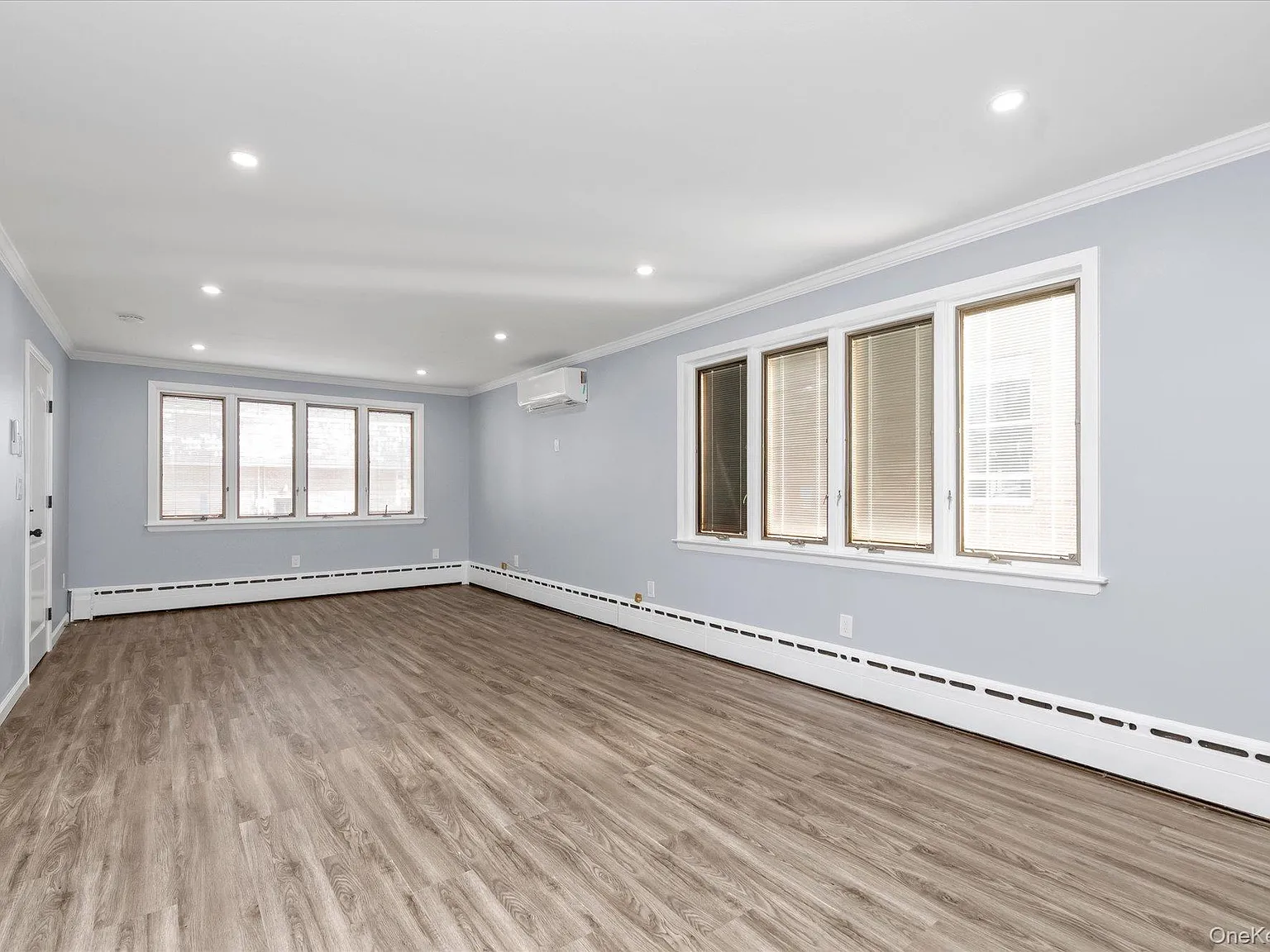 4 bed, 2.0 bath, 1700 sqft, $5,000 — Photo 2