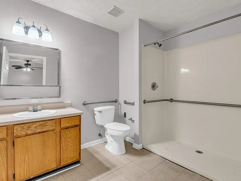 1011 4th Ave S #B10 — Photo 10