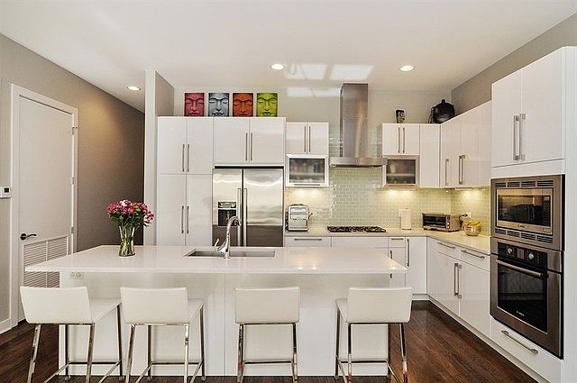 1st image of 2204 W Chicago Ave #3E