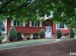 5163 Fairlawn Rd, Center Valley, PA 18034