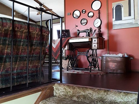 Open and sunny entryway