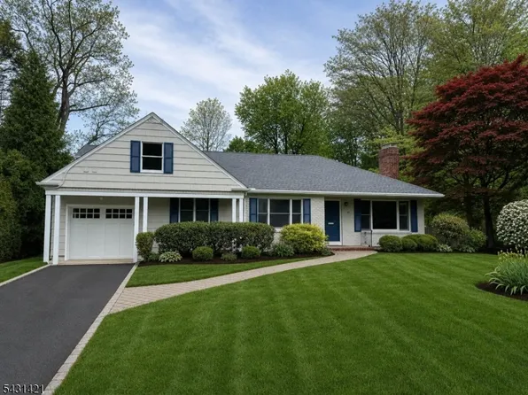 130 Greenwood Road, Mountainside Boro, NJ 07092