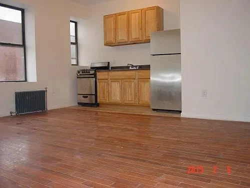 570 Clinton Ave #570 — Photo 3
