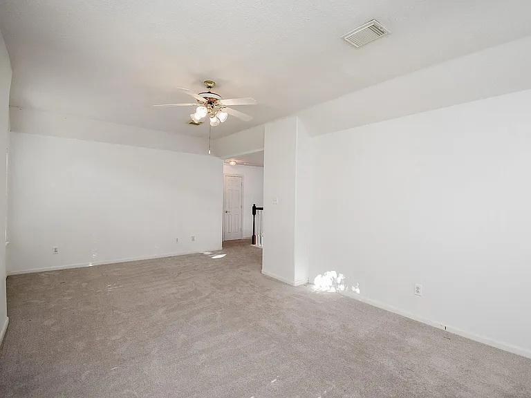 2719 Mossy Log Ct — Photo 39
