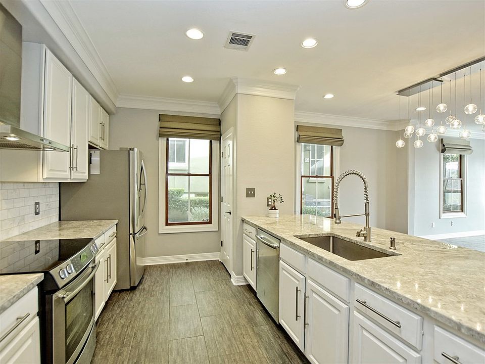 1st image of 2101 N Lamar Blvd APT 5