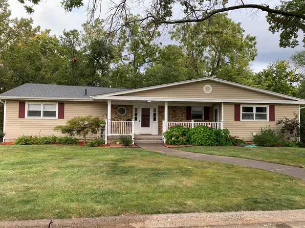 2101 Americana Ave, Muscatine, IA 52761