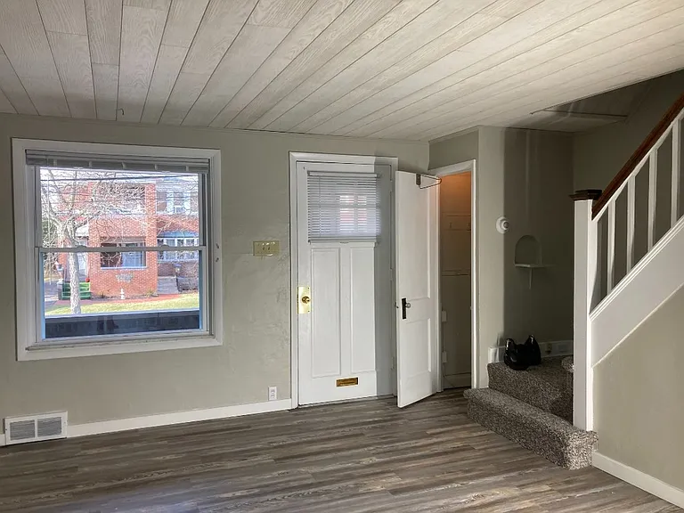 63 S Bryant Ave — Photo 3