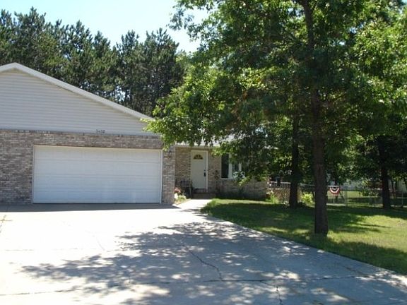 2nd image of 3432 Rosewood Dr