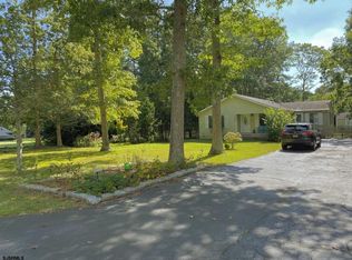 302 E Elm Ave, Absecon, NJ 08205