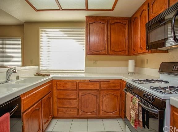 5th image of 39641 Hearthstone Ct
