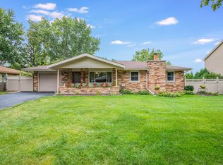 324 Snow St, Sugar Grove, IL 60554