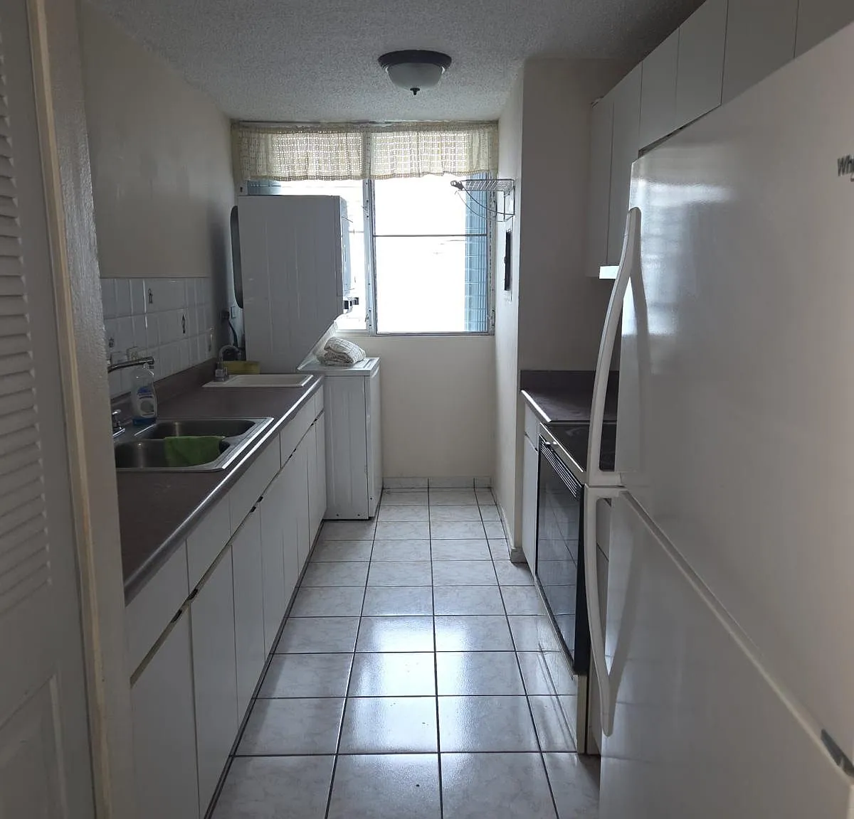 3 bed, 1252 sqft, $1,500 — Photo 1
