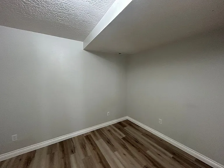 428 N 200 E — Photo 14