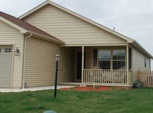 1325 W Ridge Ln, Champaign, IL 61822