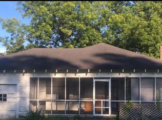 300 S 2nd St, Collins, MS 39428