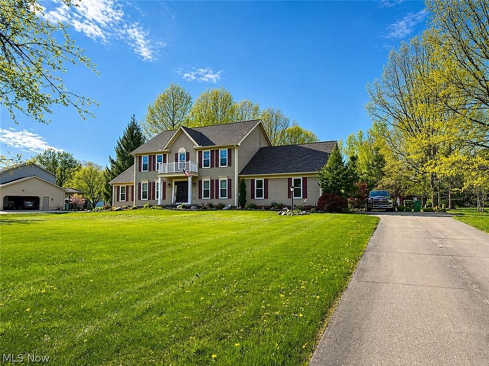 2nd image of 6733 Meadowood Dr