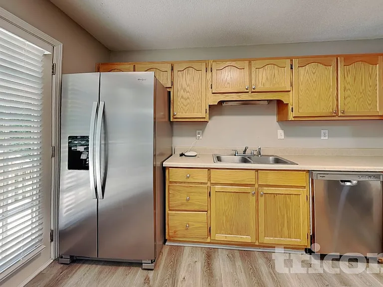 6316 Wellington Ct — Photo 7