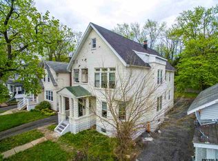 1044 Palmer Ave, Schenectady, NY 12309