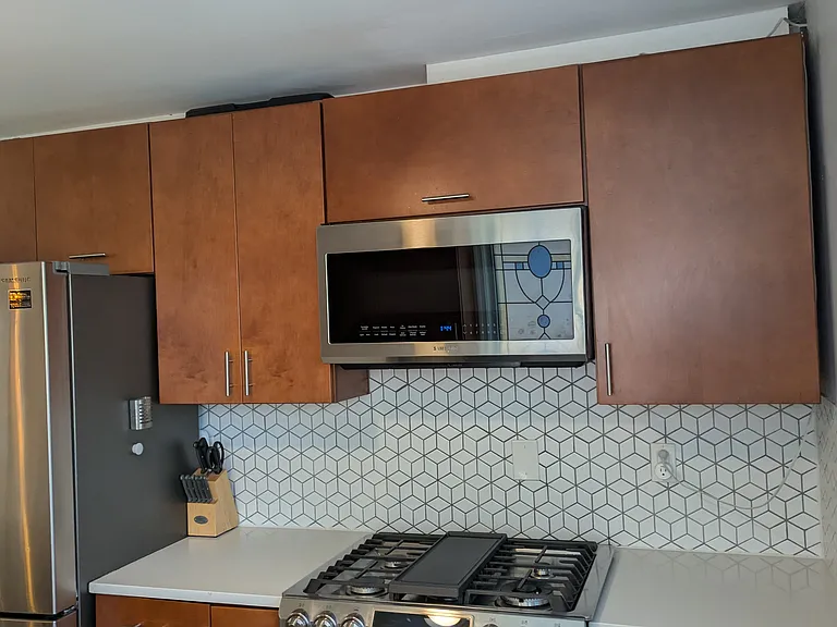 806 Hamilton St NE — Photo 20