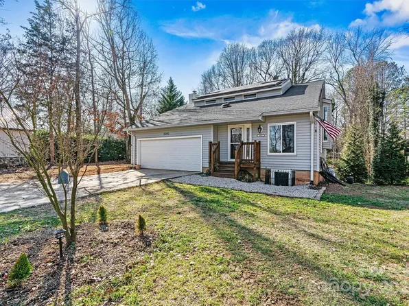 3995 Burton Ln, Denver, NC 28037