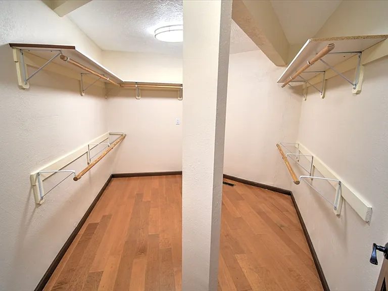 9010 Flushing Meadows Dr NE — Photo 11