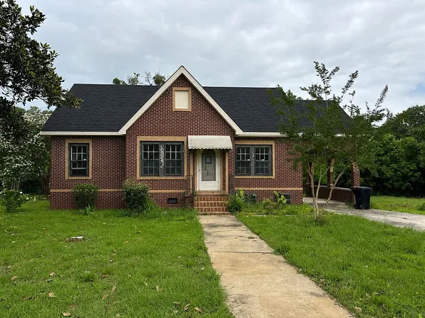 1214 Hoke St, Gadsden, AL 35903