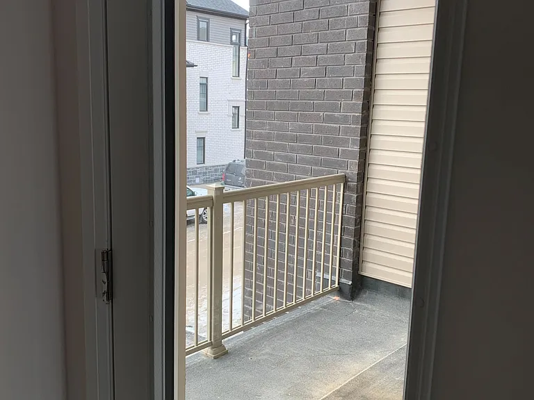 94 Ambereen Pl — Photo 7