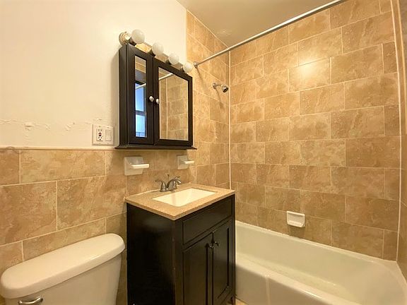 4th image of 770 Saint Nicholas Ave APT 2E